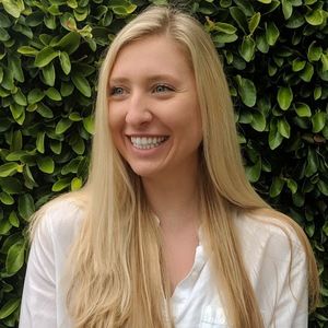 Meet your Posher, Lauren